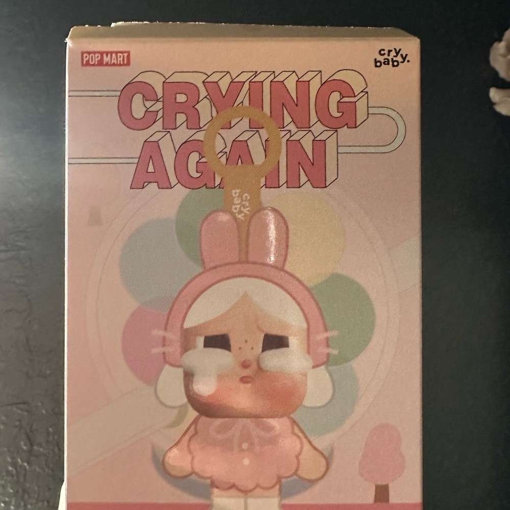 Pop Mart Crying Again pendant - Alice
